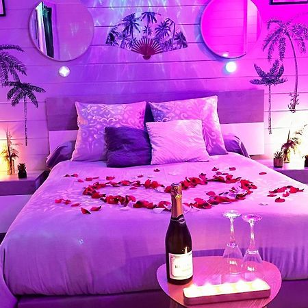 Un Mirage Tropical En Bord De Loire, Love Et Detente Saint-Clément-des-Levées المظهر الخارجي الصورة